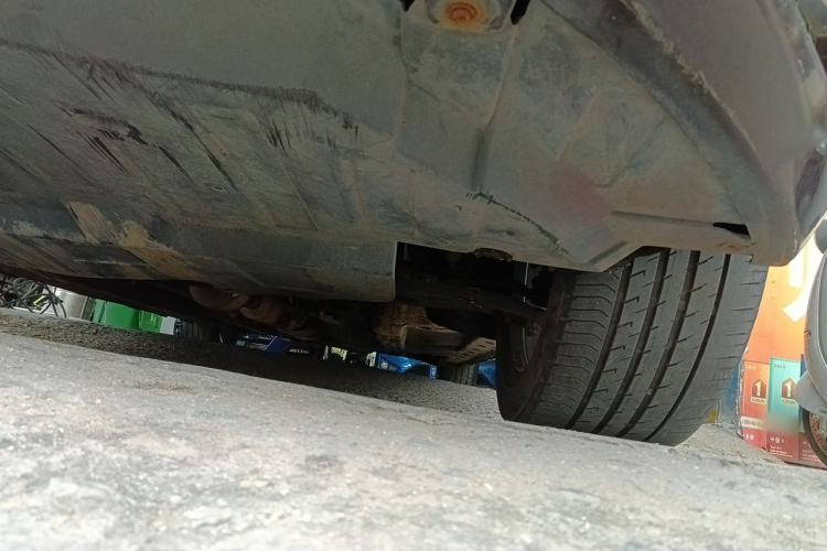 Used Zotye Z700 2016 1.8T DCT Elegant Version Chassis Front Left
