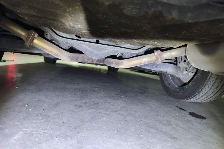 Used Zotye Z700 2016 1.8T DCT Prestige Edition Chassis Rear