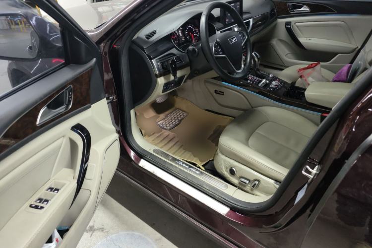 Used Zotye Z700 2016 1.8T DCT Prestige Edition Driver Seat