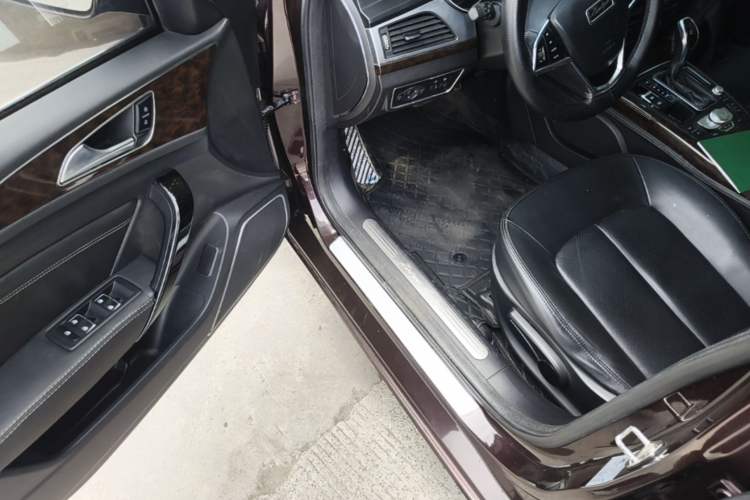 Used Zotye Z700 2016 1.8T DCT Luxury Model Driver Seat