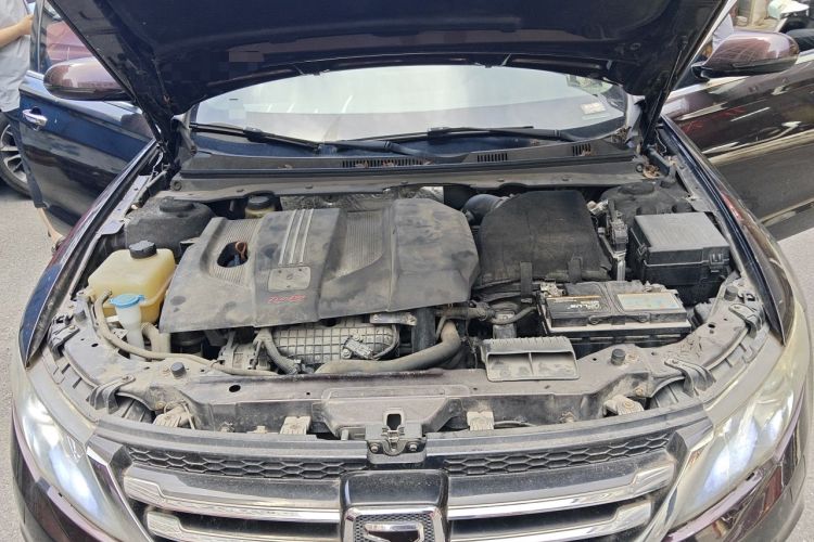 Used Zotye Z700 2016 1.8T Manual Elegant Model Engine Bay