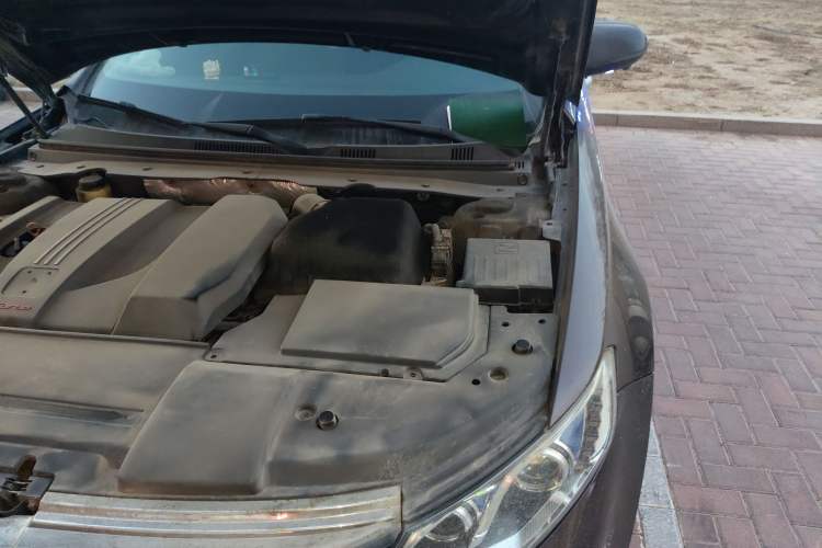 Used Zotye Z700 2016 1.8T DCT Prestige Edition Engine Bay Left