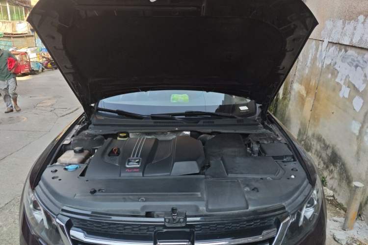 Used Zotye Z700 2016 1.8T Manual Luxury Model Engine Bay
