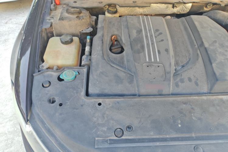 Used Zotye Z700 2016 1.8T DCT Luxury Model Engine Bay Right
