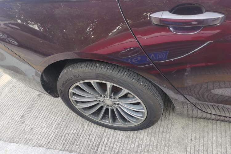 Used Zotye Z700 2016 1.8T DCT Luxury Model Exterior 4
