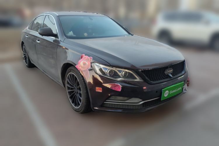 Used Zotye Z700 2016 1.8T DCT Prestige Edition Front Right 45 Deg