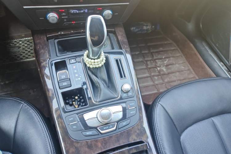 Used Zotye Z700 2016 1.8T DCT Luxury Model Gear Lever