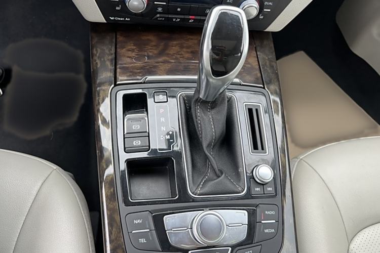 Used Zotye Z700 2016 1.8T DCT Elegant Version Gear Lever