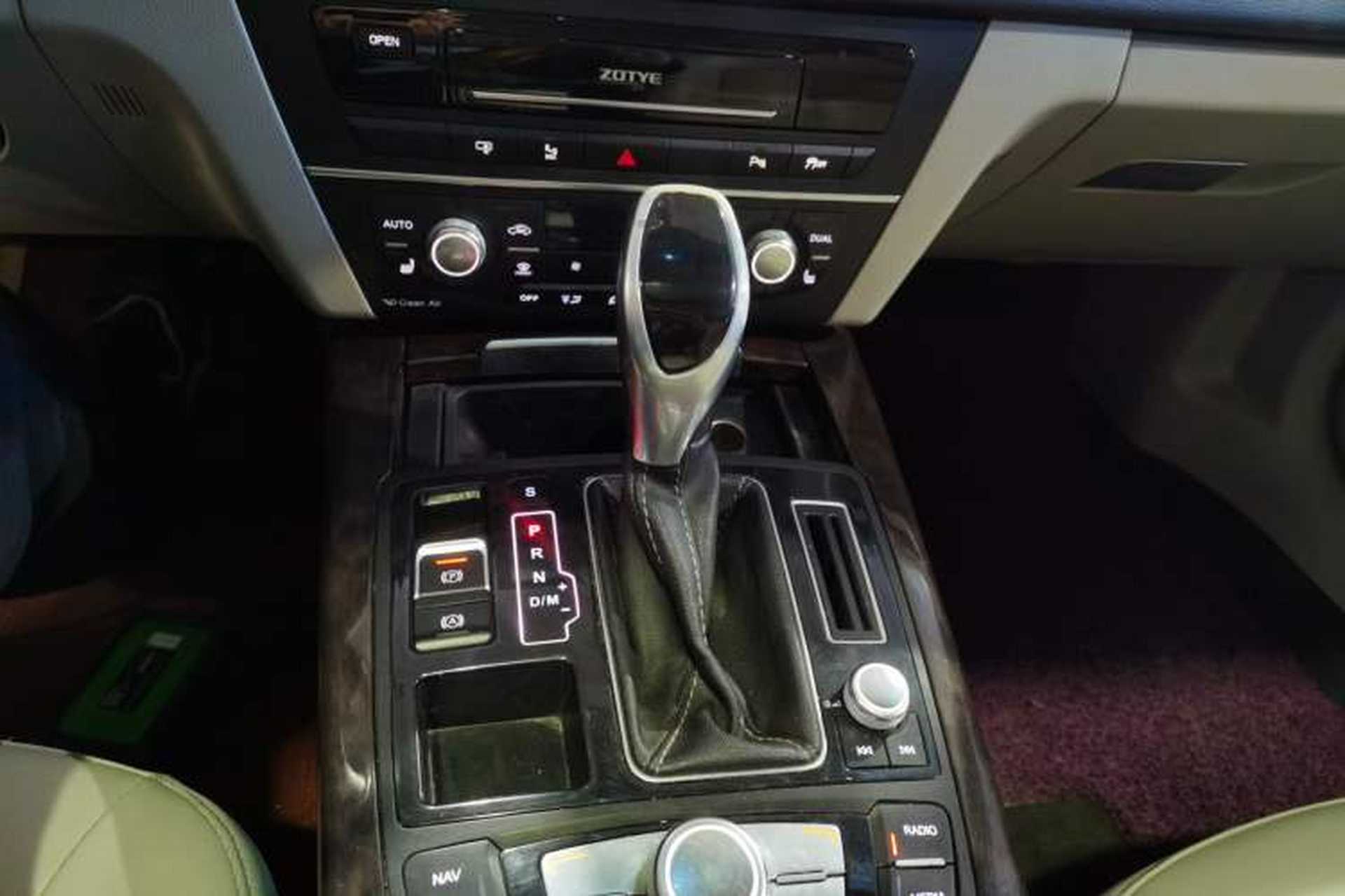 Used Zotye Z700 2016 1.8T DCT Elegant Version Gear Lever