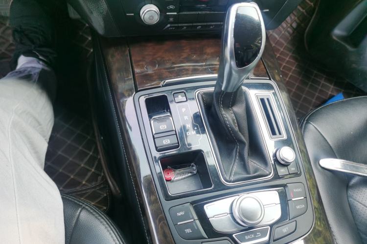 Used Zotye Z700 2016 1.8T DCT Luxury Model Gear Lever