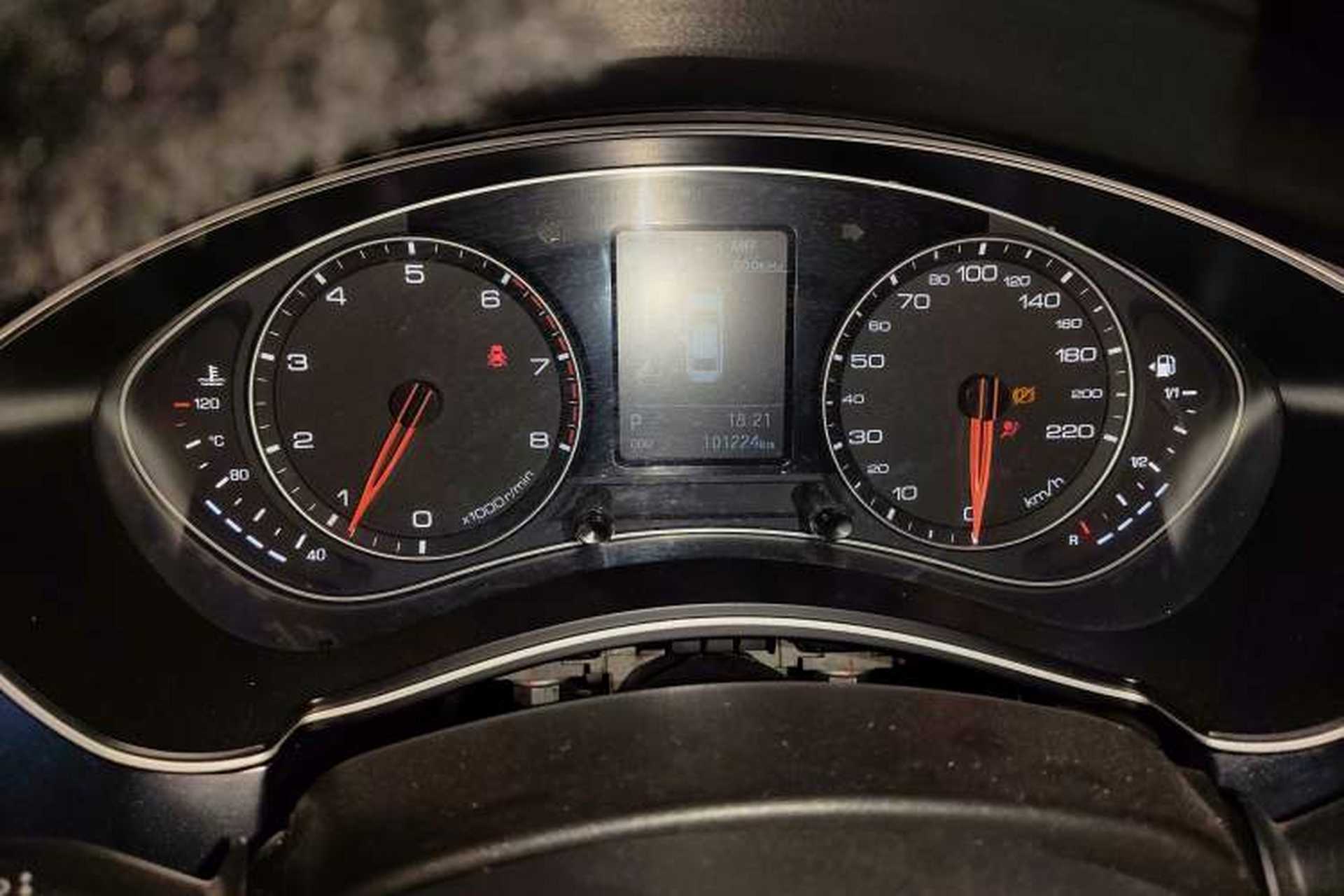 Used Zotye Z700 2016 1.8T DCT Prestige Edition Instrument Cluster