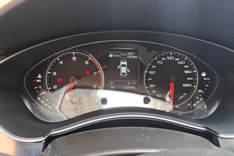 Used Zotye Z700 2016 1.8T DCT Prestige Edition Instrument Cluster