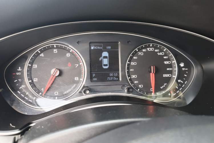 Used Zotye Z700 2016 1.8T DCT Luxury Model Instrument Cluster