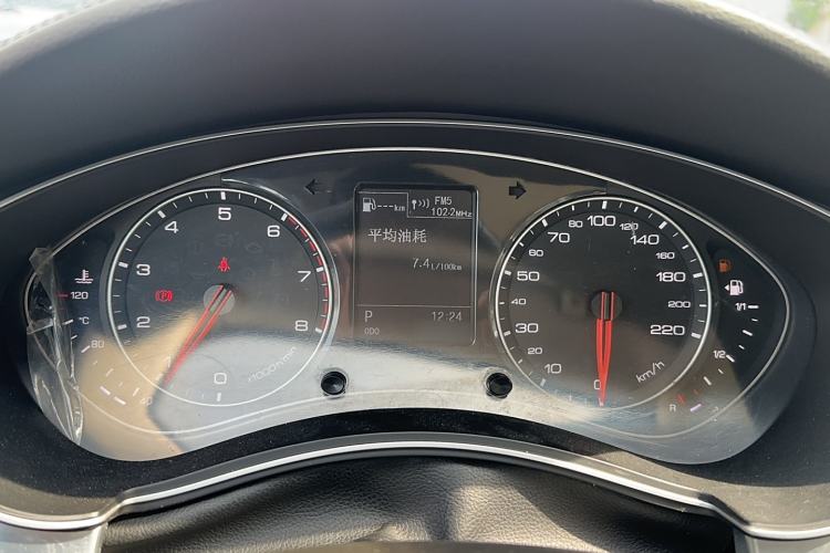 Used Zotye Z700 2016 1.8T DCT Elegant Version Instrument Cluster