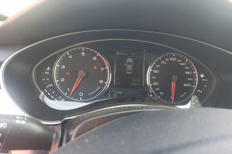 Used Zotye Z700 2016 1.8T DCT Elegant Version Instrument Cluster