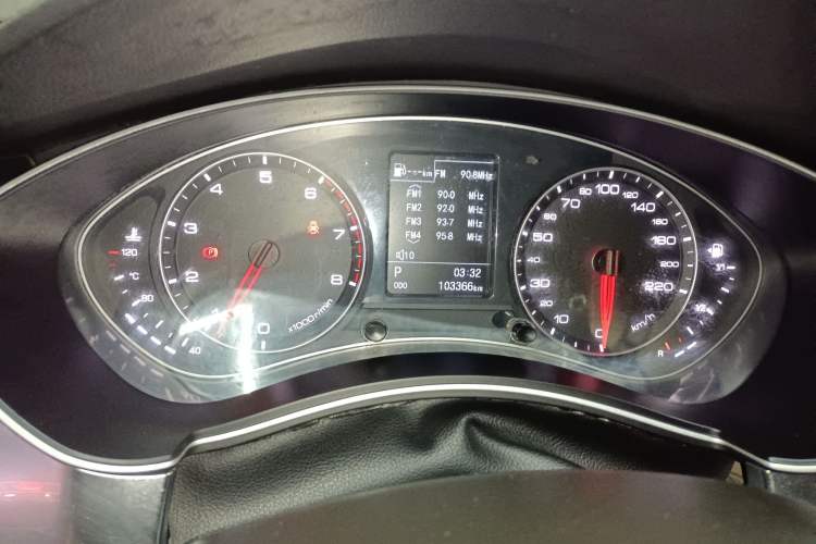 Used Zotye Z700 2016 1.8T DCT Elegant Version Instrument Cluster