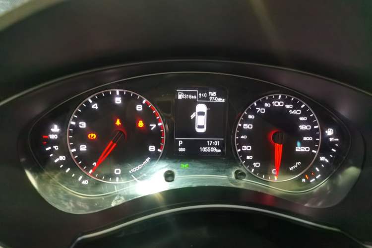 Used Zotye Z700 2016 1.8T DCT Elegant Version Instrument Cluster