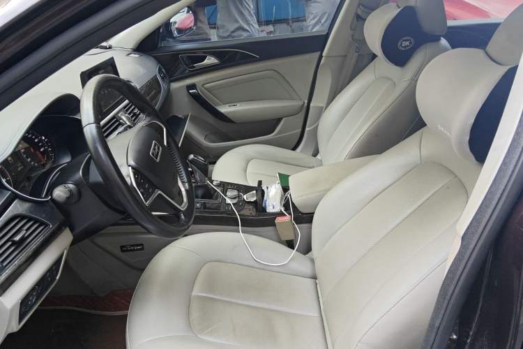Used Zotye Z700 2016 1.8T Manual Elegant Model Left Front Seat