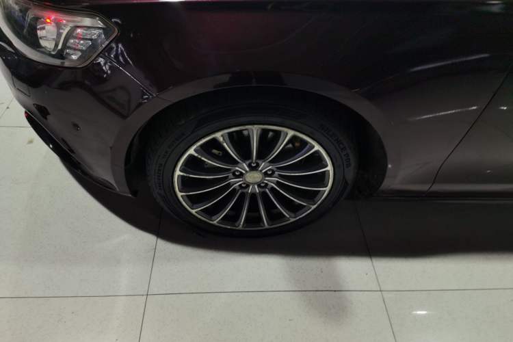 Used Zotye Z700 2016 1.8T DCT Elegant Version Left Front Wheel Hub