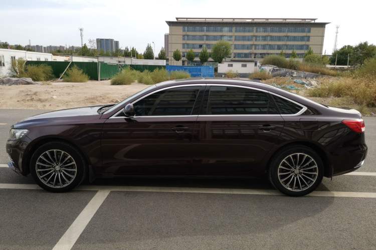 Used Zotye Z700 2016 1.8T Manual Luxury Model Left Side