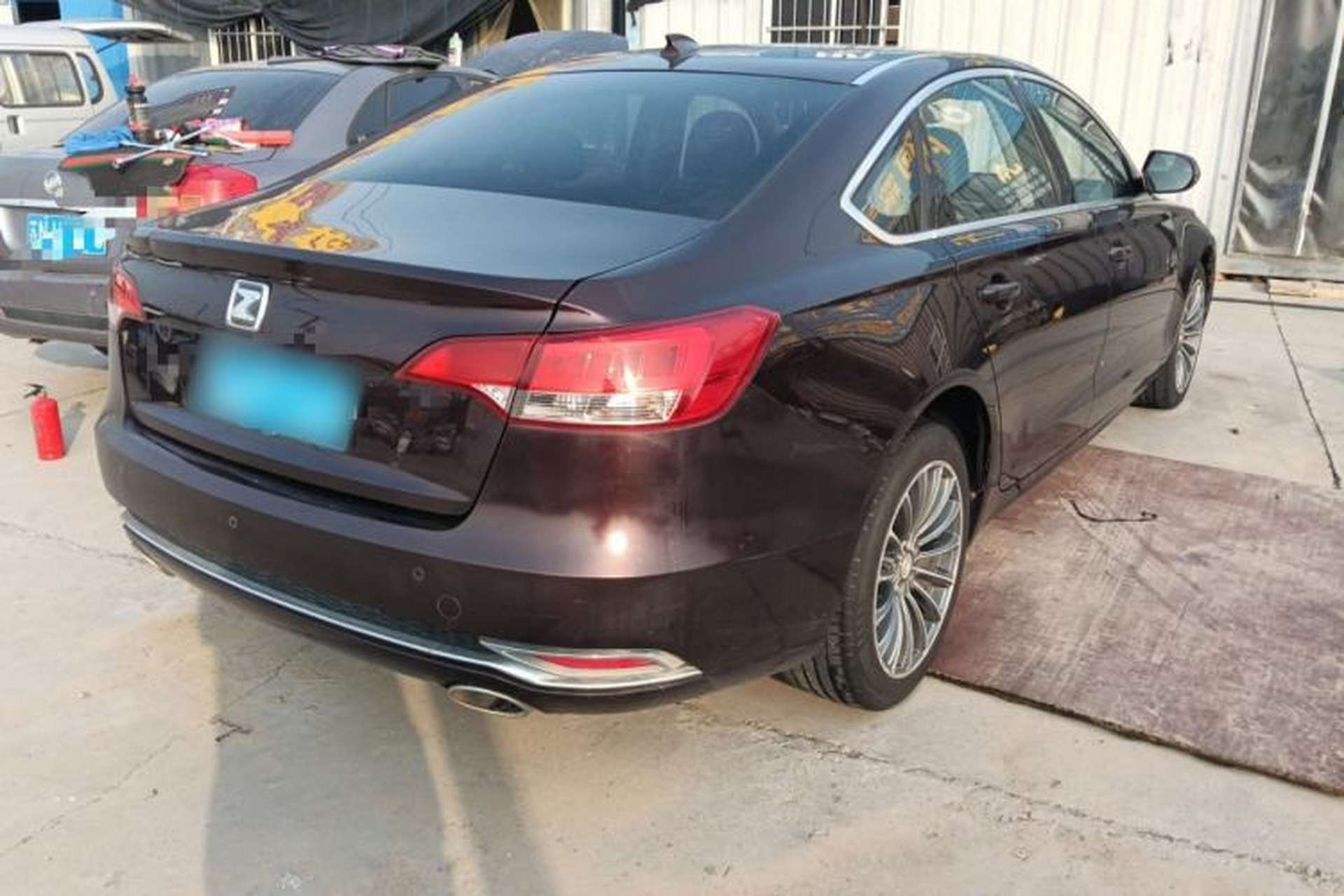 Used Zotye Z700 2016 1.8T DCT Luxury Model Rear Right 45 Deg