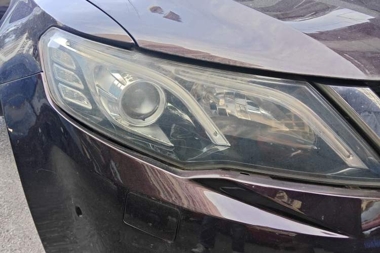 Used Zotye Z700 2016 1.8T Manual Elegant Model Right Front Headlight