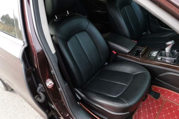 Used Zotye Z700 2016 1.8T Manual Luxury Model Right Front Seat