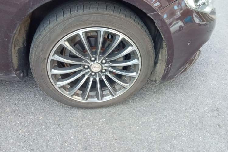 Used Zotye Z700 2016 1.8T Manual Luxury Model Right Front Wheel Hub