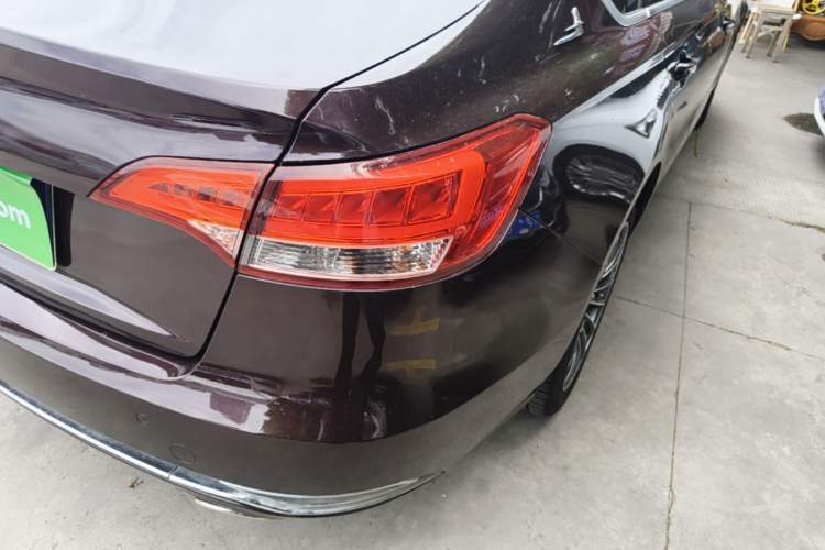 Used Zotye Z700 2016 1.8T DCT Luxury Model Right Rear Taillight