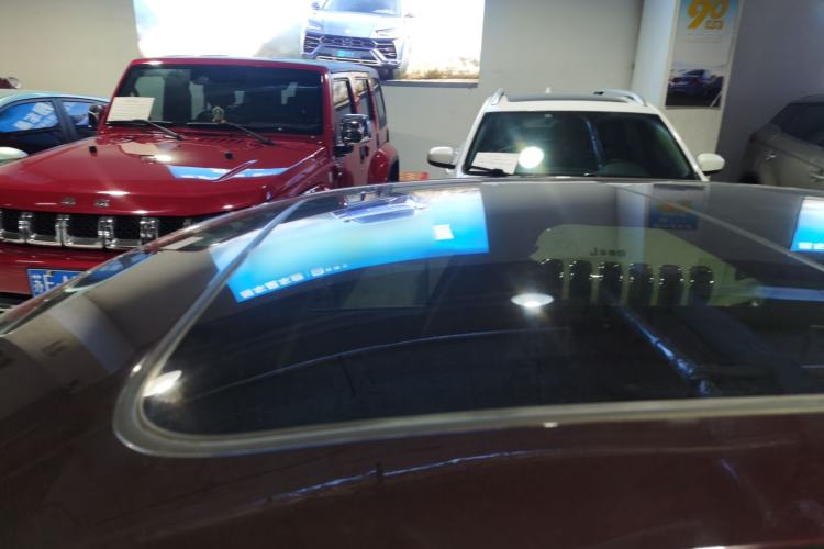 Used Zotye Z700 2016 1.8T DCT Elegant Version Roof