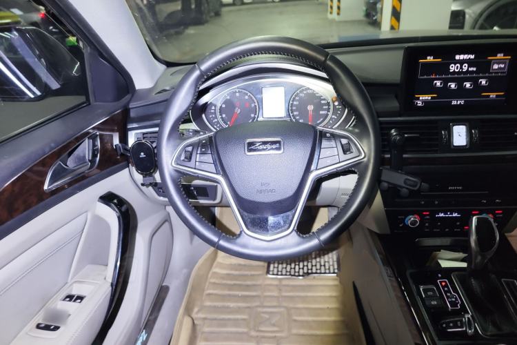 Used Zotye Z700 2016 1.8T DCT Prestige Edition Steering Wheel
