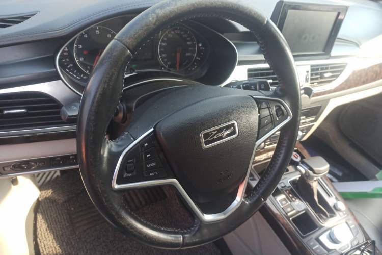 Used Zotye Z700 2016 1.8T DCT Elegant Version Steering Wheel