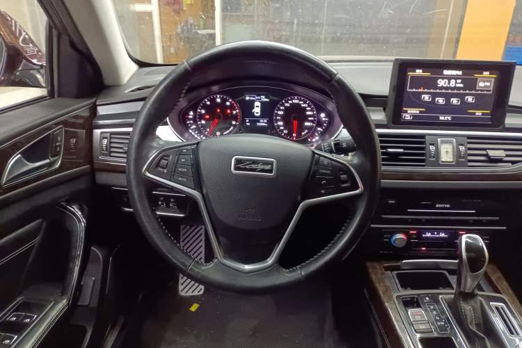 Used Zotye Z700 2016 1.8T DCT Elegant Version Steering Wheel
