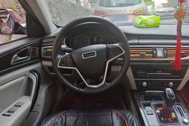 Used Zotye Z700 2016 1.8T Manual Luxury Model Steering Wheel