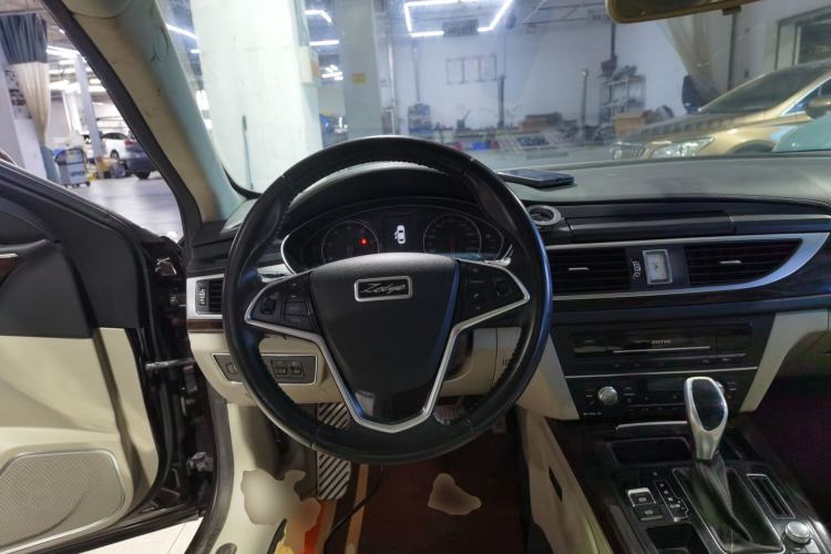 Used Zotye Z700 2016 1.8T DCT Elegant Version Steering Wheel