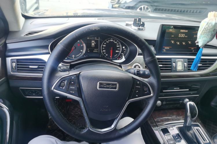 Used Zotye Z700 2016 1.8T DCT Luxury Model Steering Wheel