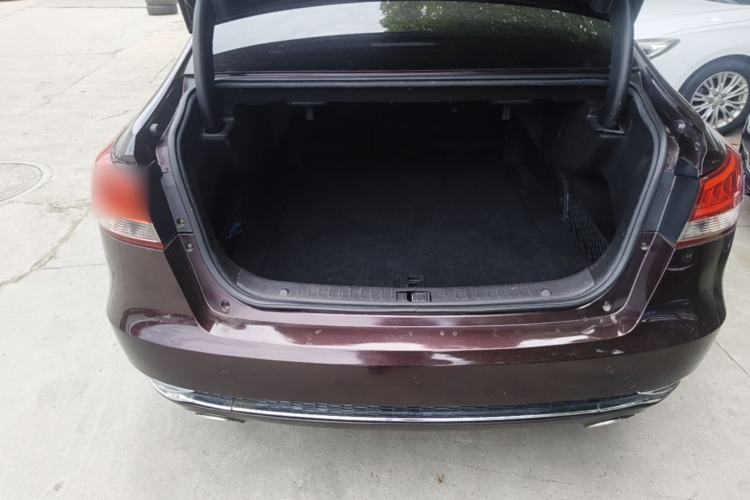 Used Zotye Z700 2016 1.8T DCT Luxury Model Trunk
