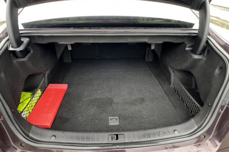 Used Zotye Z700 2016 1.8T DCT Elegant Version Trunk