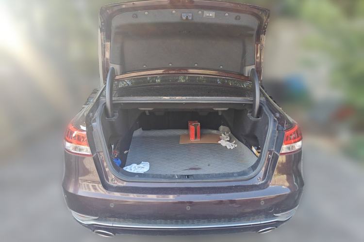 Used Zotye Z700 2016 1.8T DCT Prestige Edition Trunk