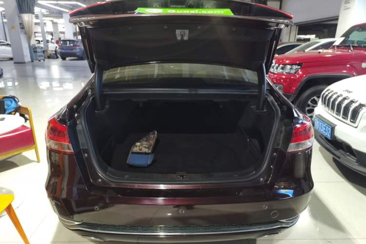 Used Zotye Z700 2016 1.8T DCT Elegant Version Trunk