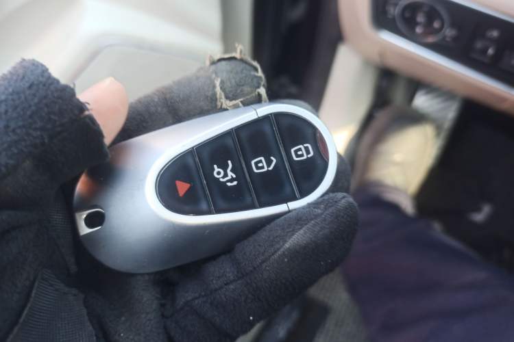 Used Zotye Z700 2016 1.8T DCT Elegant Version Vehicle Key
