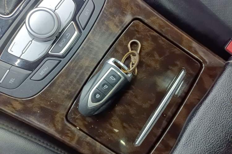 Used Zotye Z700 2016 1.8T DCT Elegant Version Vehicle Key