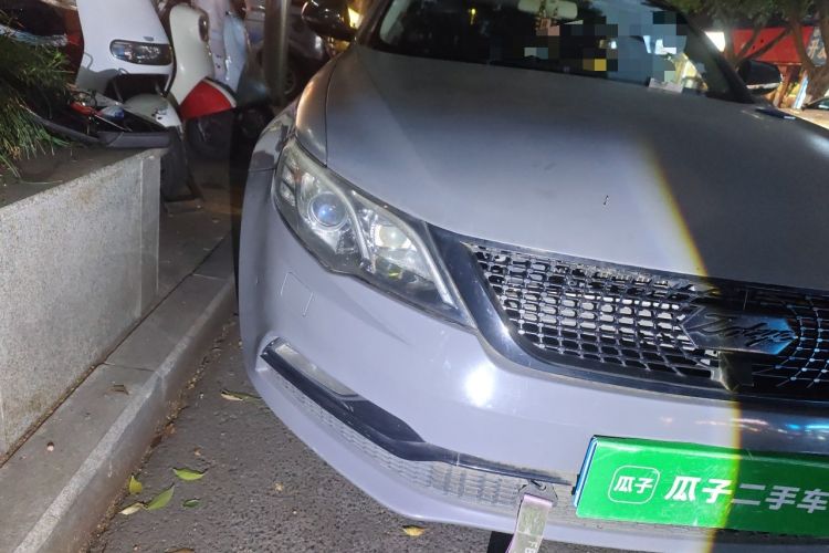 Used Zotye Z700 2016 1.8T DCT Elegant Version Right Front Headlight