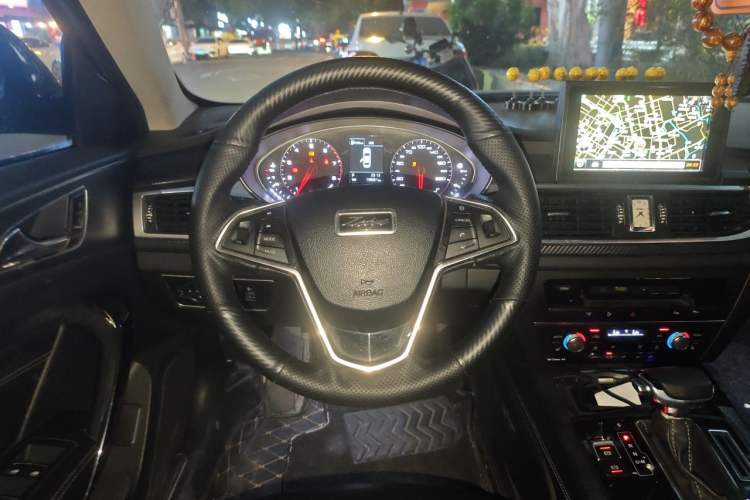 Used Zotye Z700 2016 1.8T DCT Elegant Version Steering Wheel