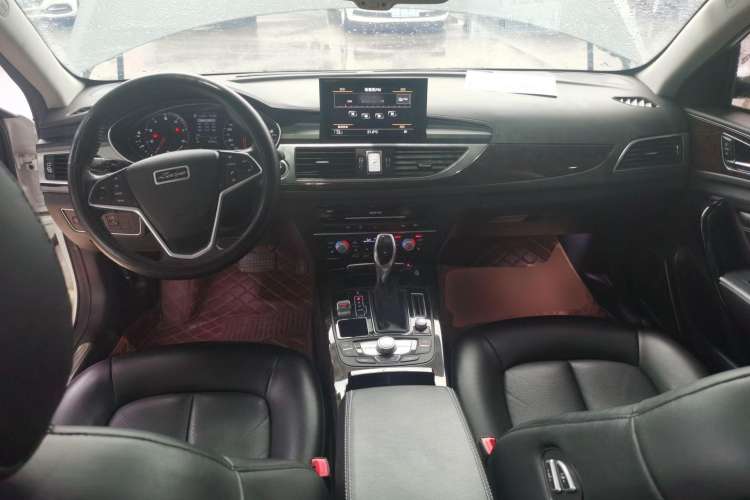 Used Zotye Z700 2016 1.8T DCT Prestige Edition Center Console