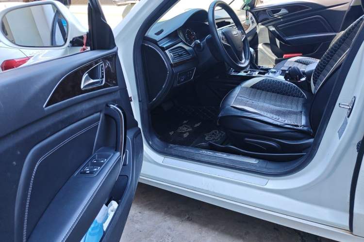 Used Zotye Z700 2016 1.8T DCT Luxury Model Driver Seat