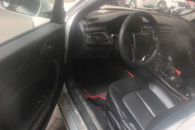 Used Zotye Z700 2016 1.8T Manual Luxury Model Driver Seat