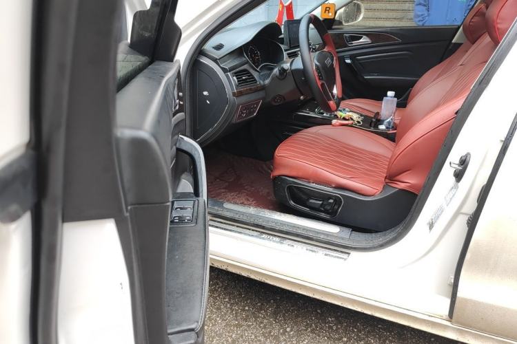 Used Zotye Z700 2016 1.8T DCT Prestige Edition Driver Seat