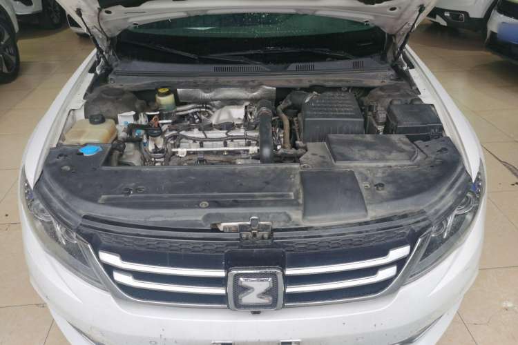 Used Zotye Z700 2016 1.8T DCT Prestige Edition Engine Bay