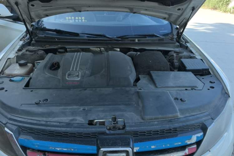 Used Zotye Z700 2016 1.8T Manual Luxury Model Engine Bay